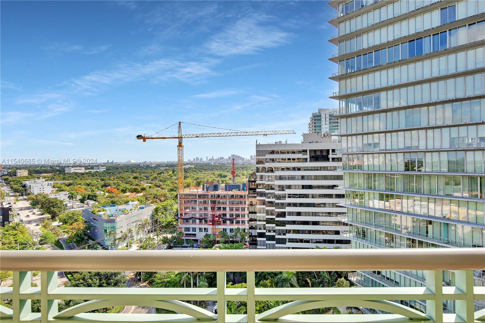 THE EXECUTIVE RESIDENCES - Residential Lease