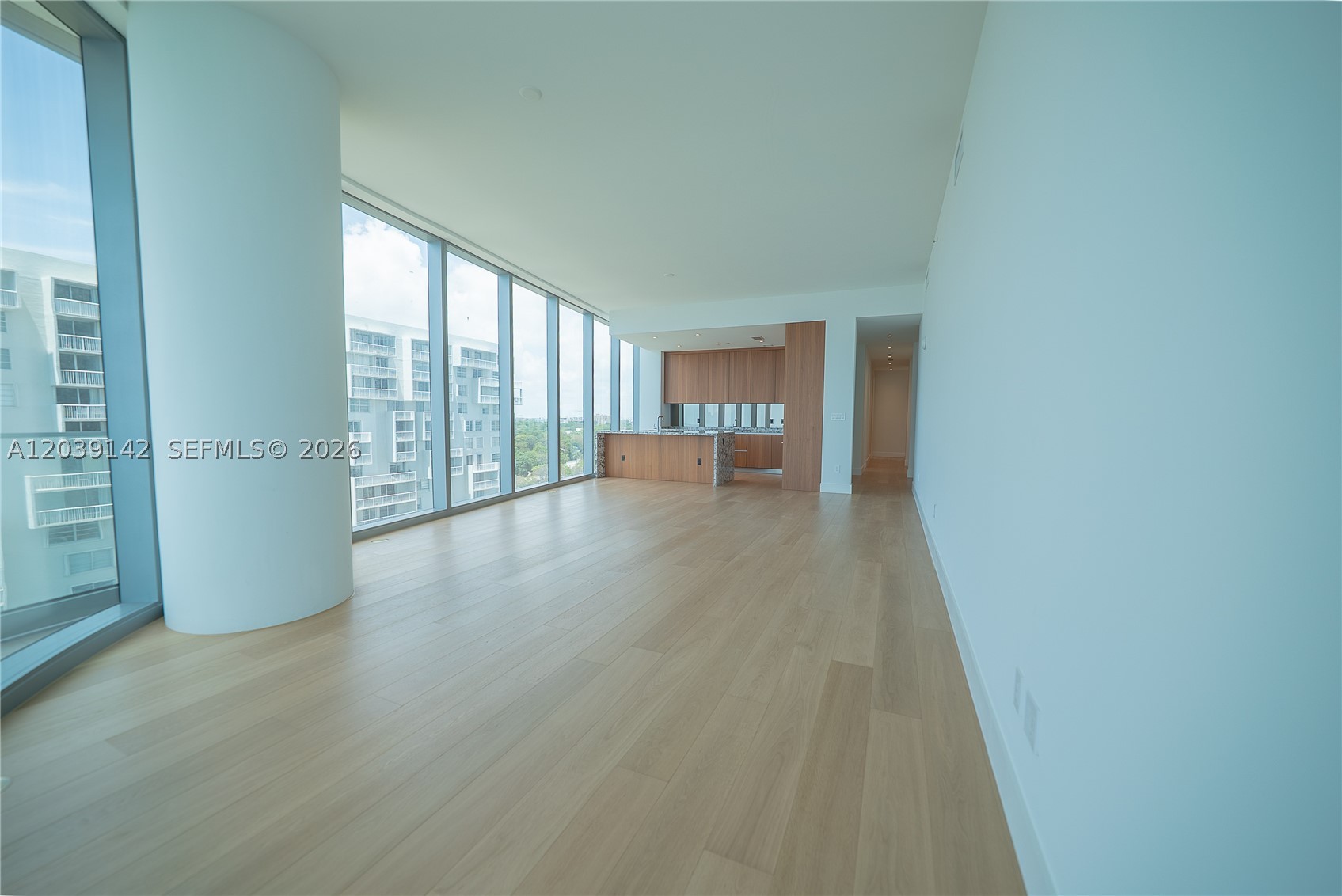 Una Residences - Residential