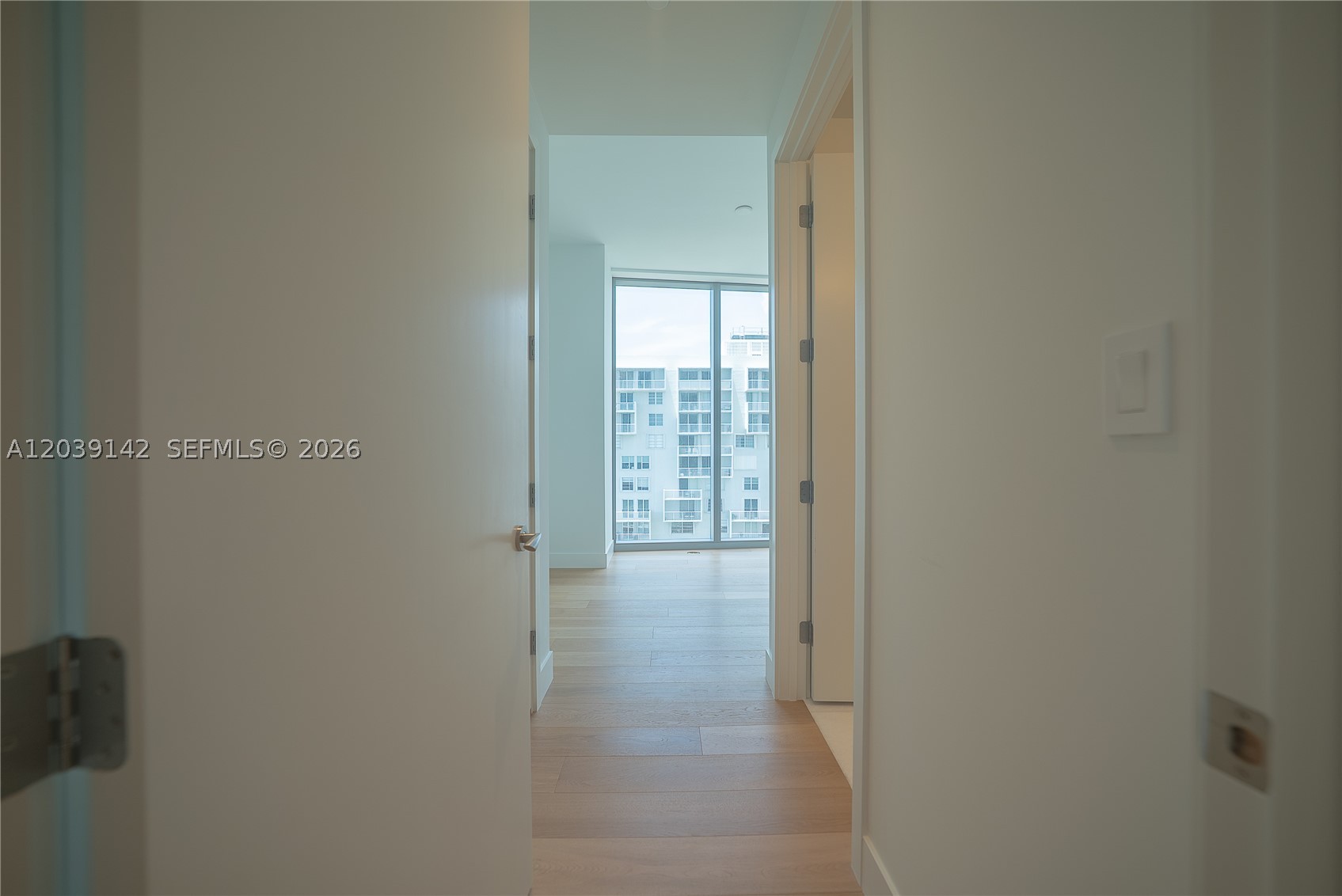 Una Residences - Residential