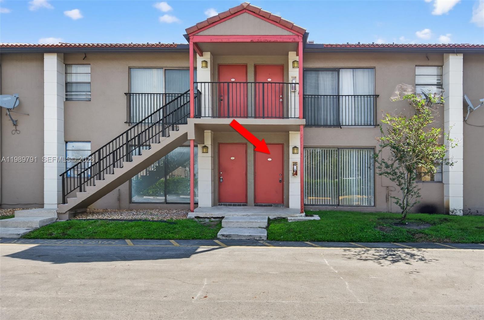 CORAL SPRINGS VILLAS COND - Residential