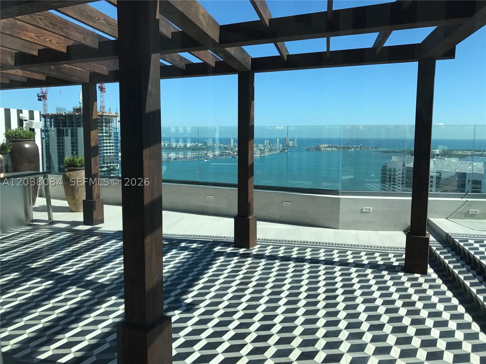 SLS - Residential Lease