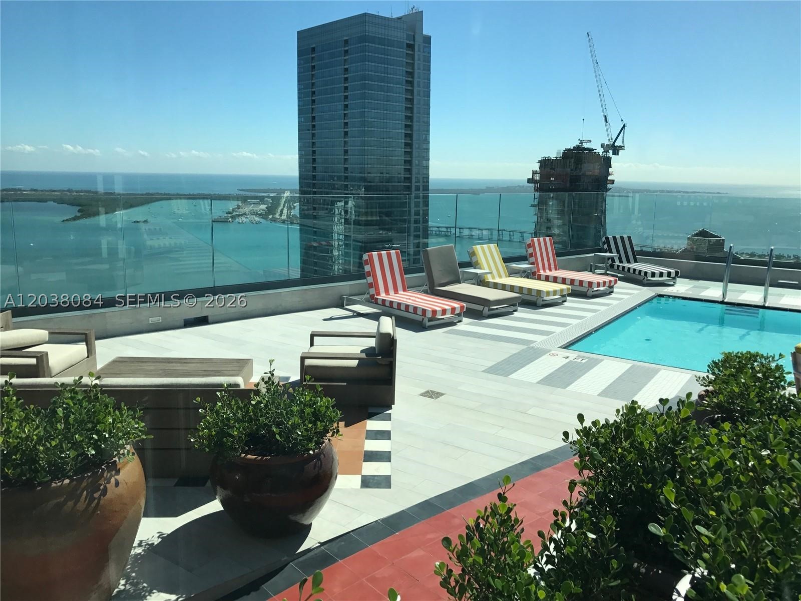 SLS - Residential Lease