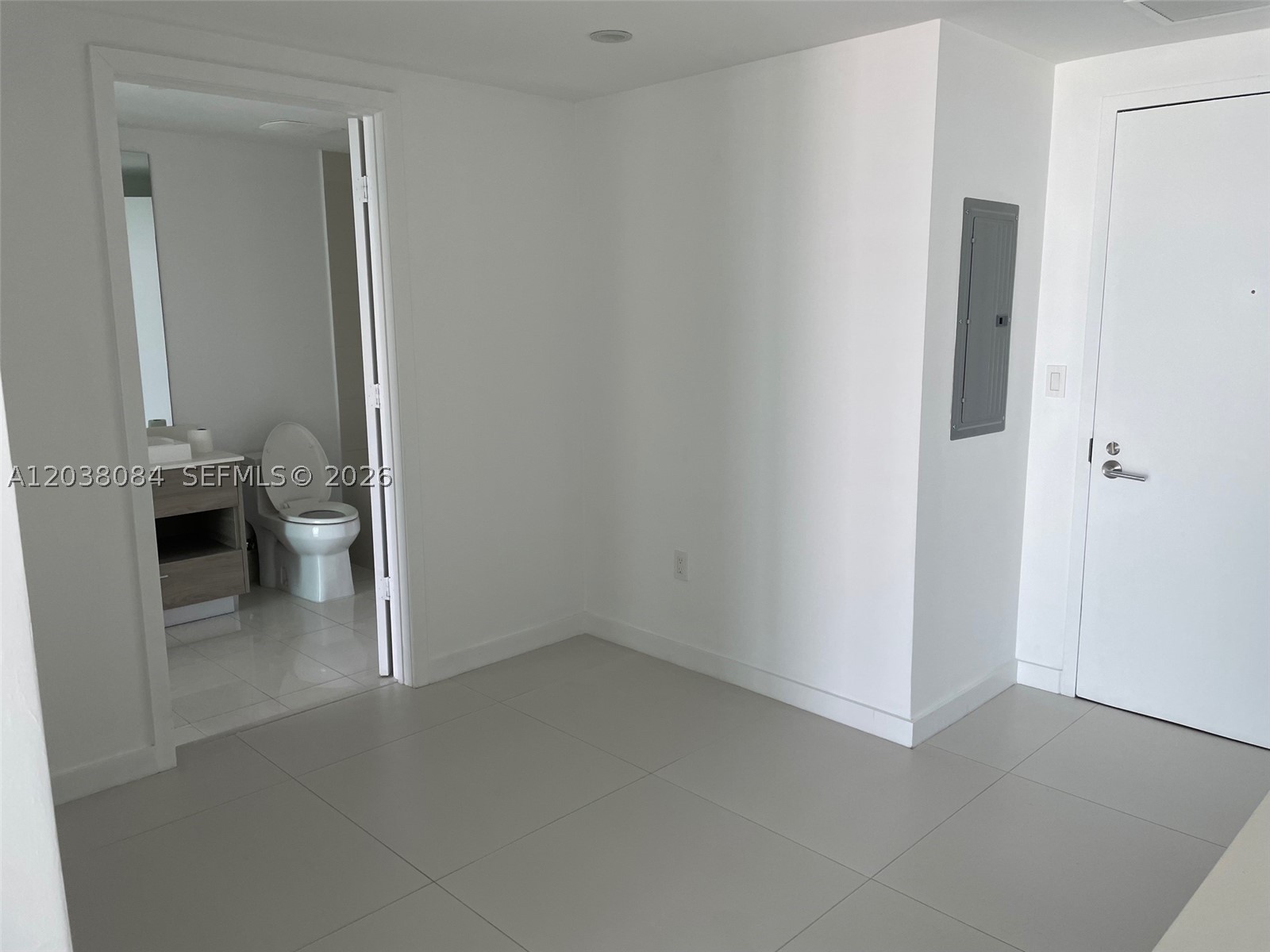 SLS - Residential Lease