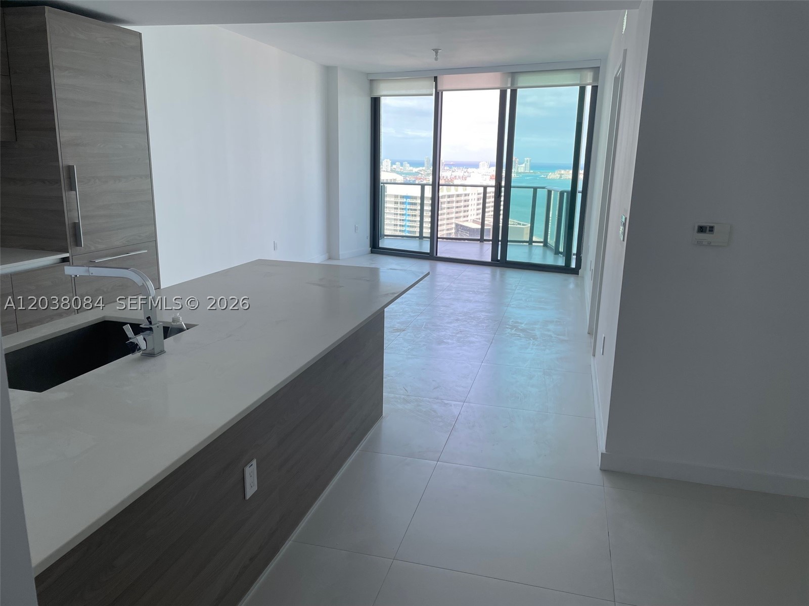 SLS - Residential Lease