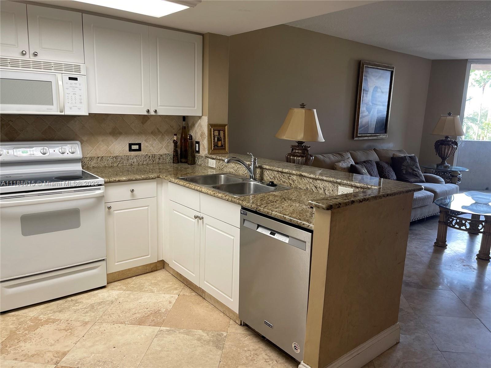 TURNBERRY ON THE GREEN CO - Residential
