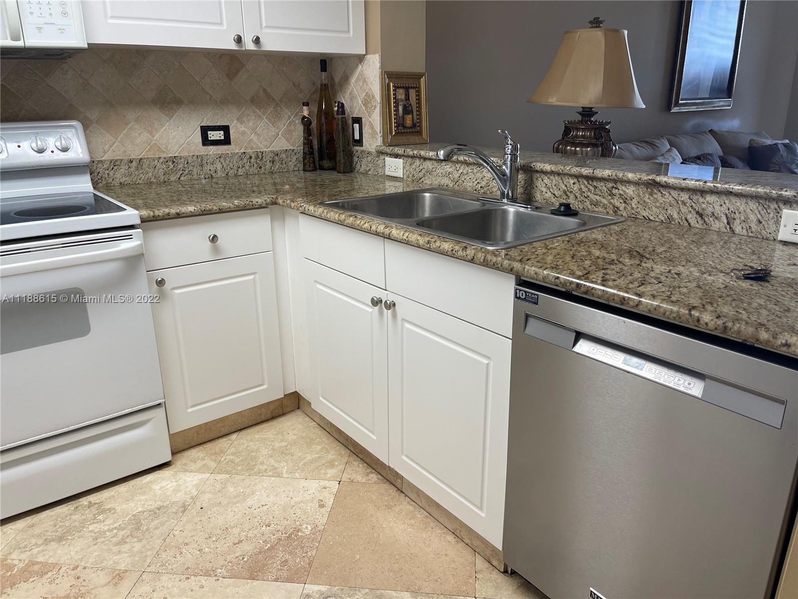 TURNBERRY ON THE GREEN CO - Residential