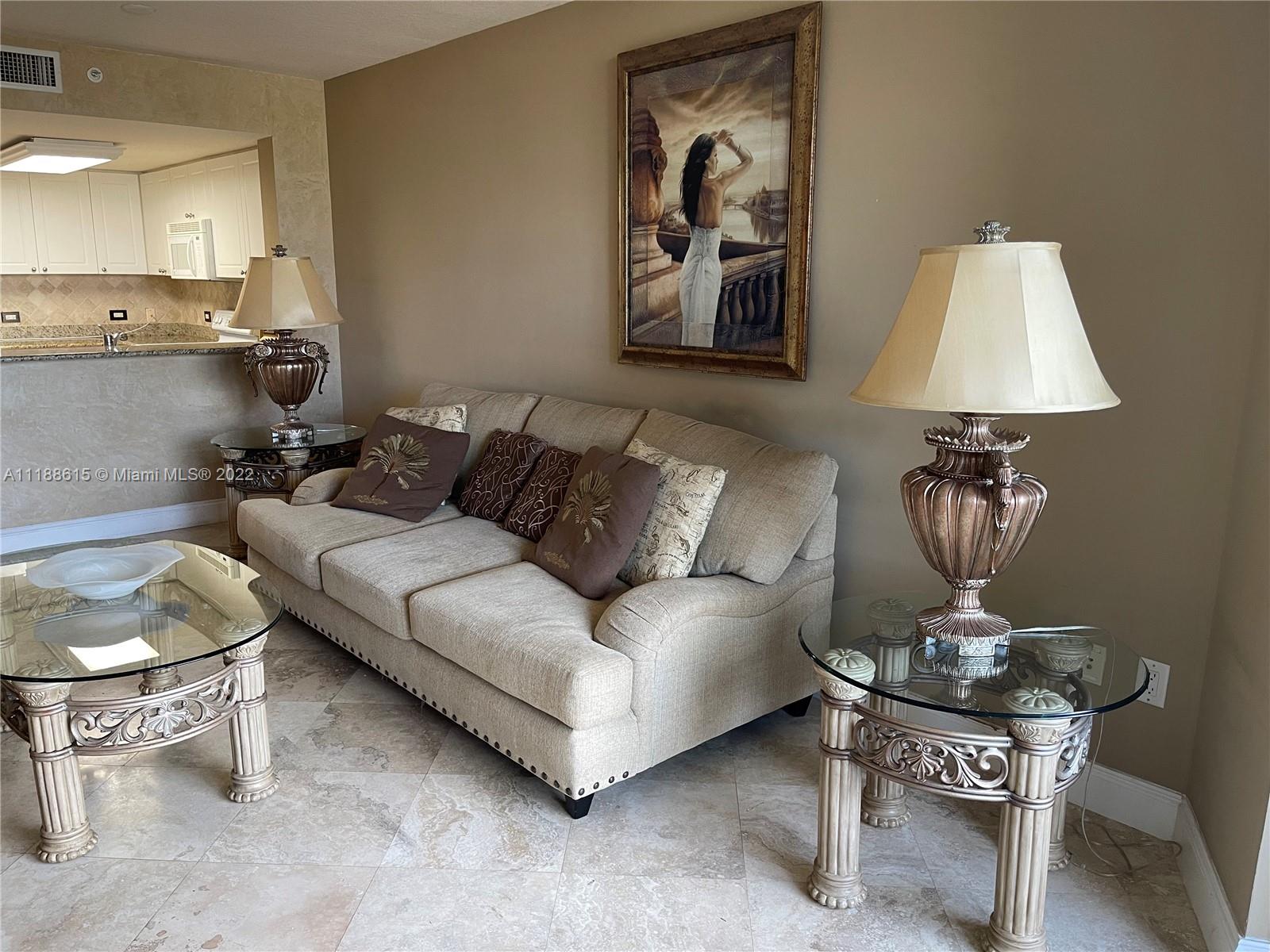 TURNBERRY ON THE GREEN CO - Residential