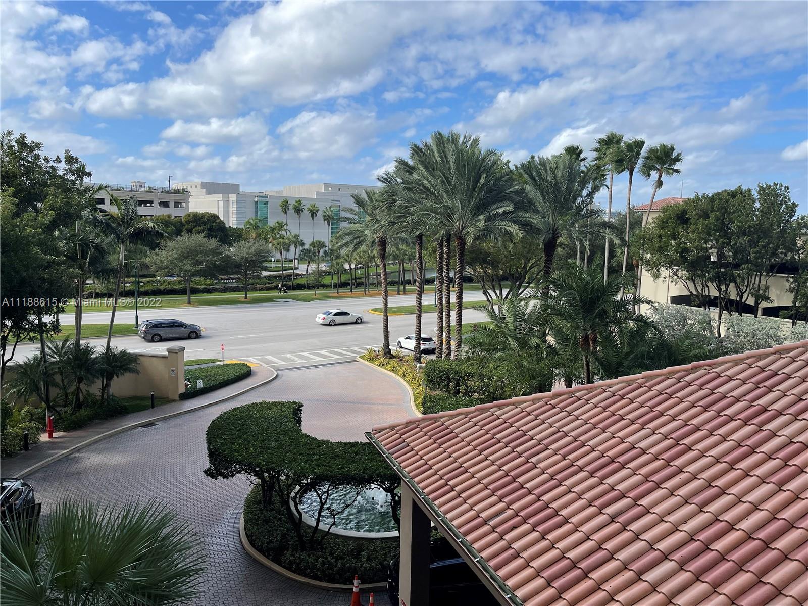 TURNBERRY ON THE GREEN CO - Residential