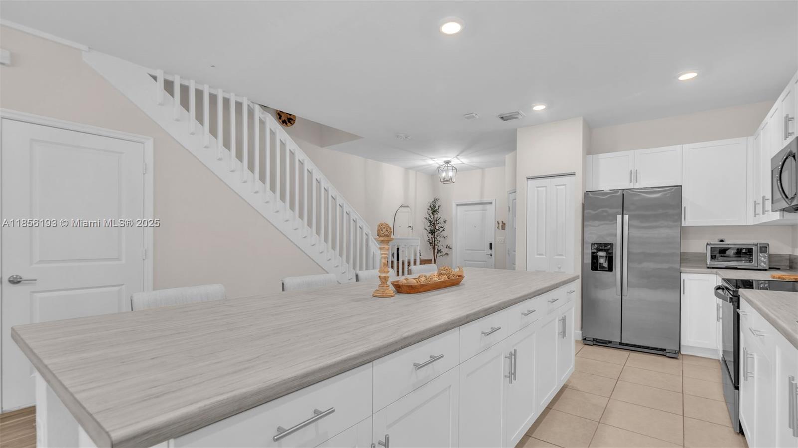 S ALLAPATTAH GARDENS - Residential