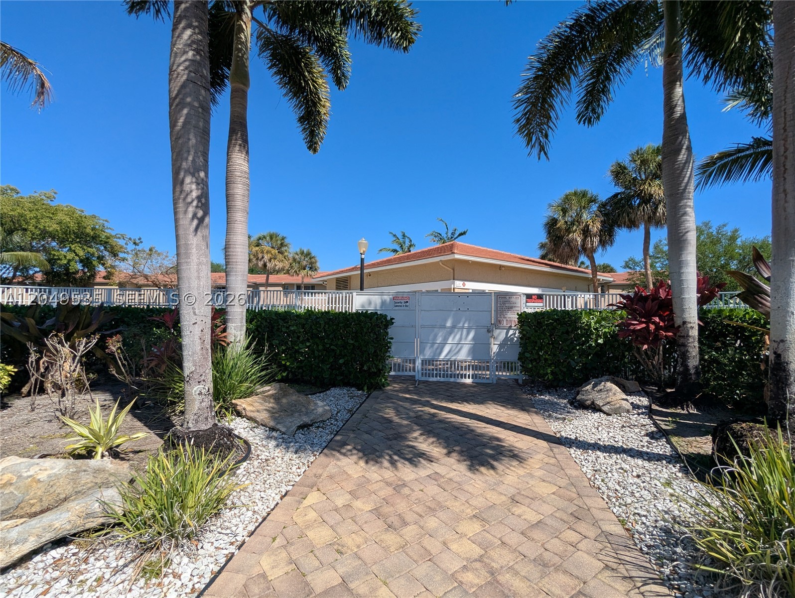 LAKEWOOD VILLAGE OF CORAL - Residential