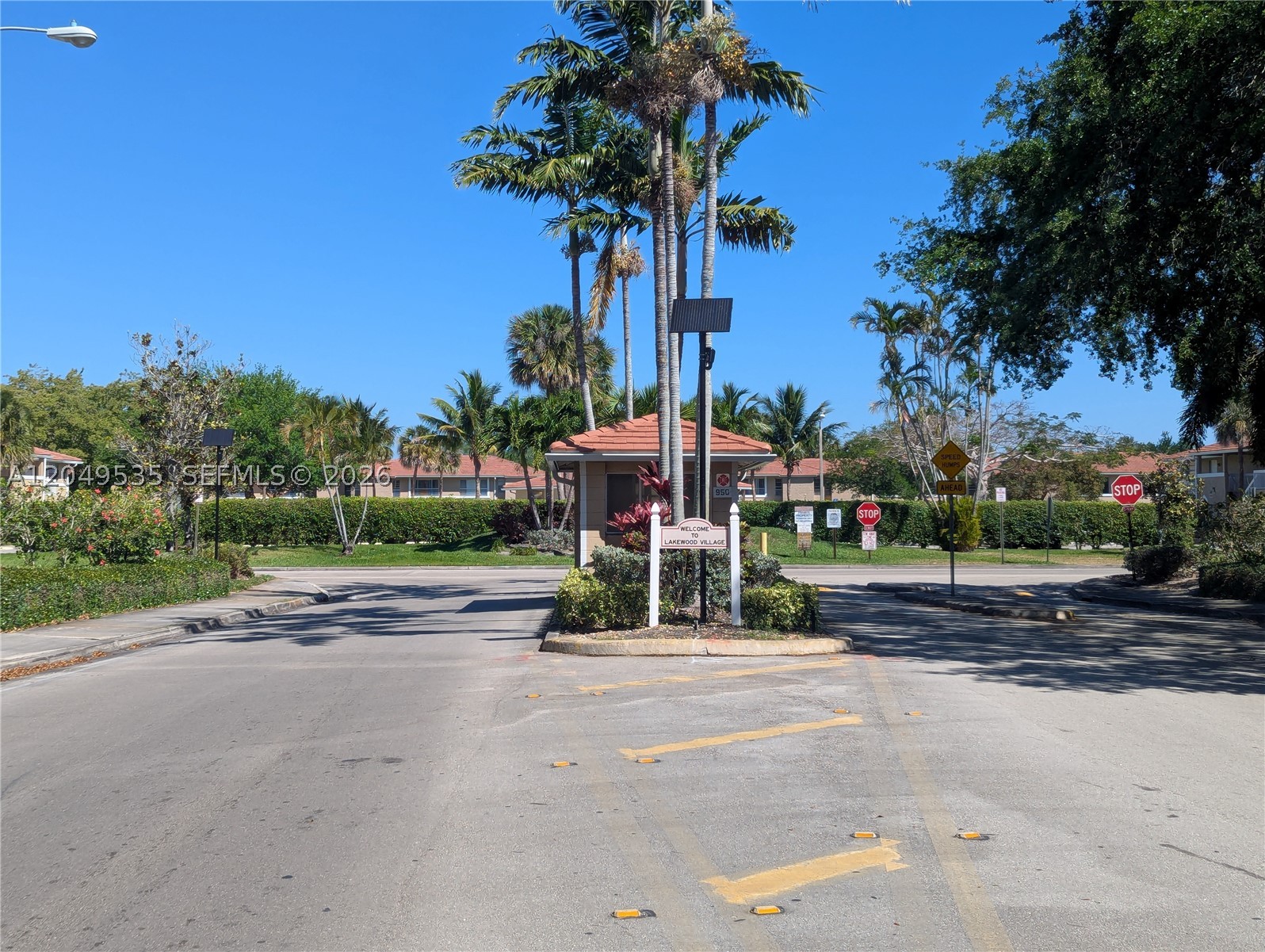 LAKEWOOD VILLAGE OF CORAL - Residential