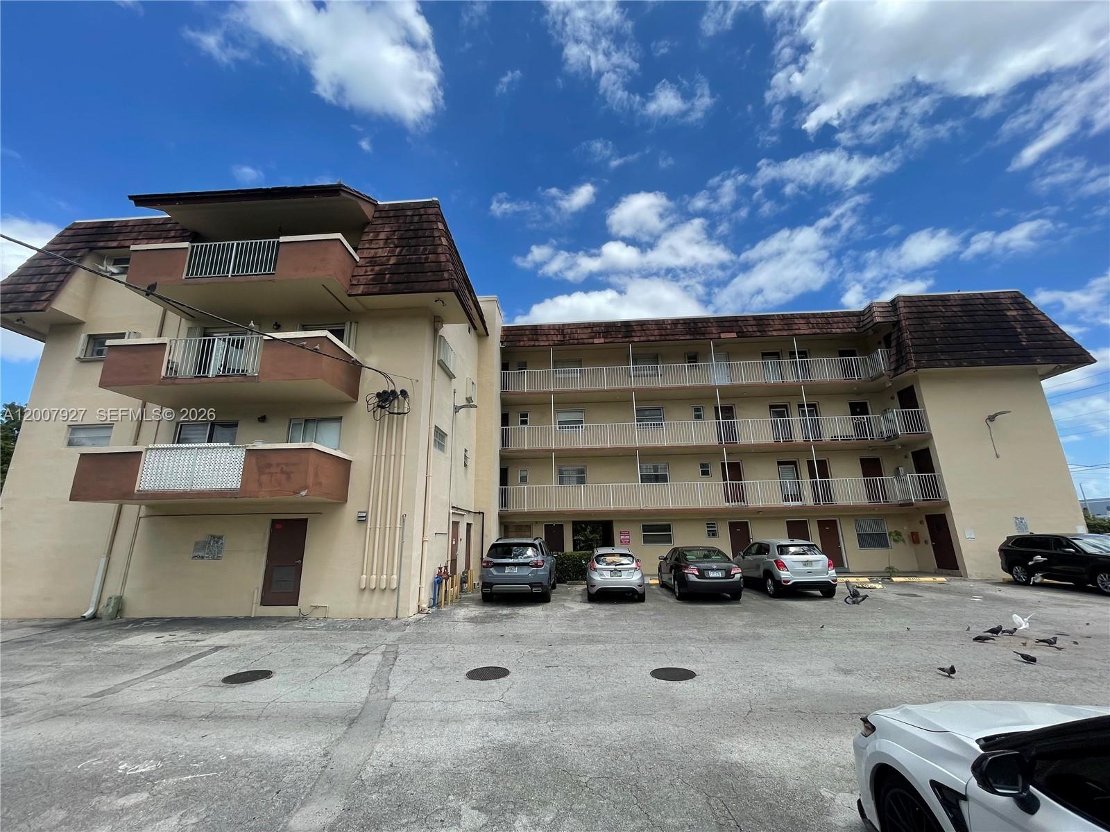 SPRINGS TOWERS CONDO - Residential