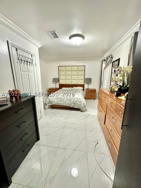 TROPICAL ESTS - Residential
