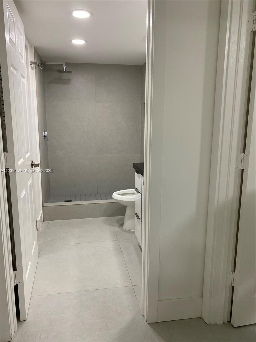 Vista Trace 2 Condo - Residential Lease
