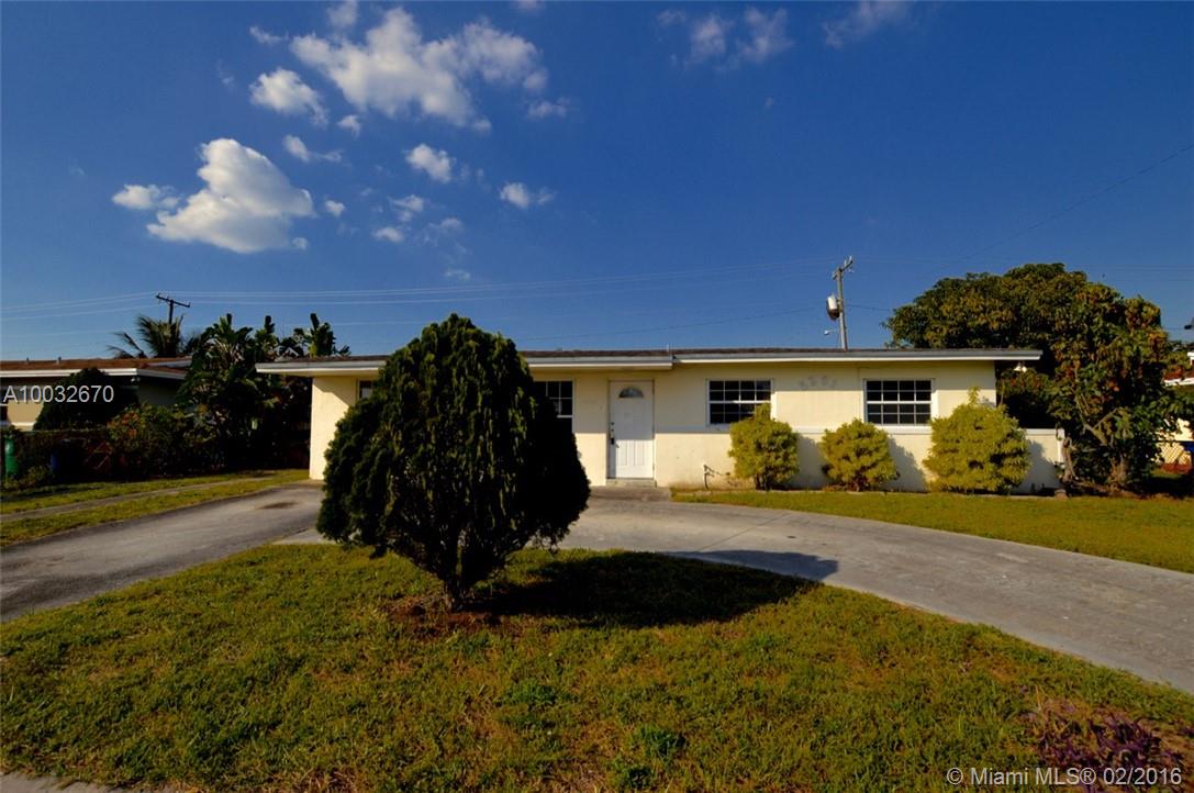 Carol City Lake Steven Es - Residential