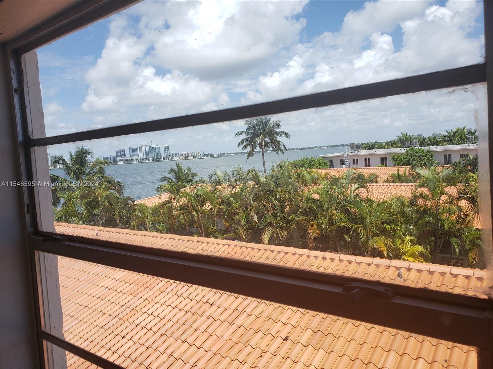 ENCLAVE TOWER CONDO - Residential Lease