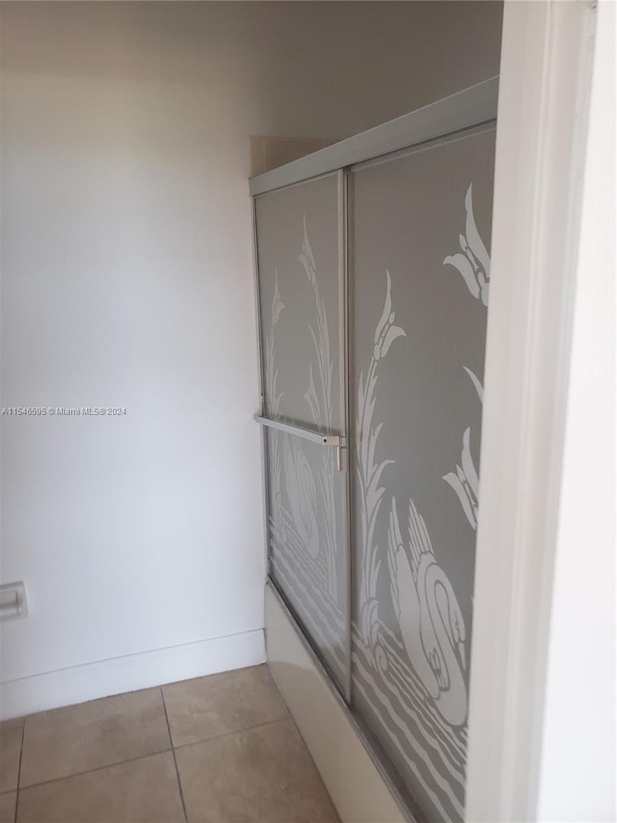 ENCLAVE TOWER CONDO - Residential Lease