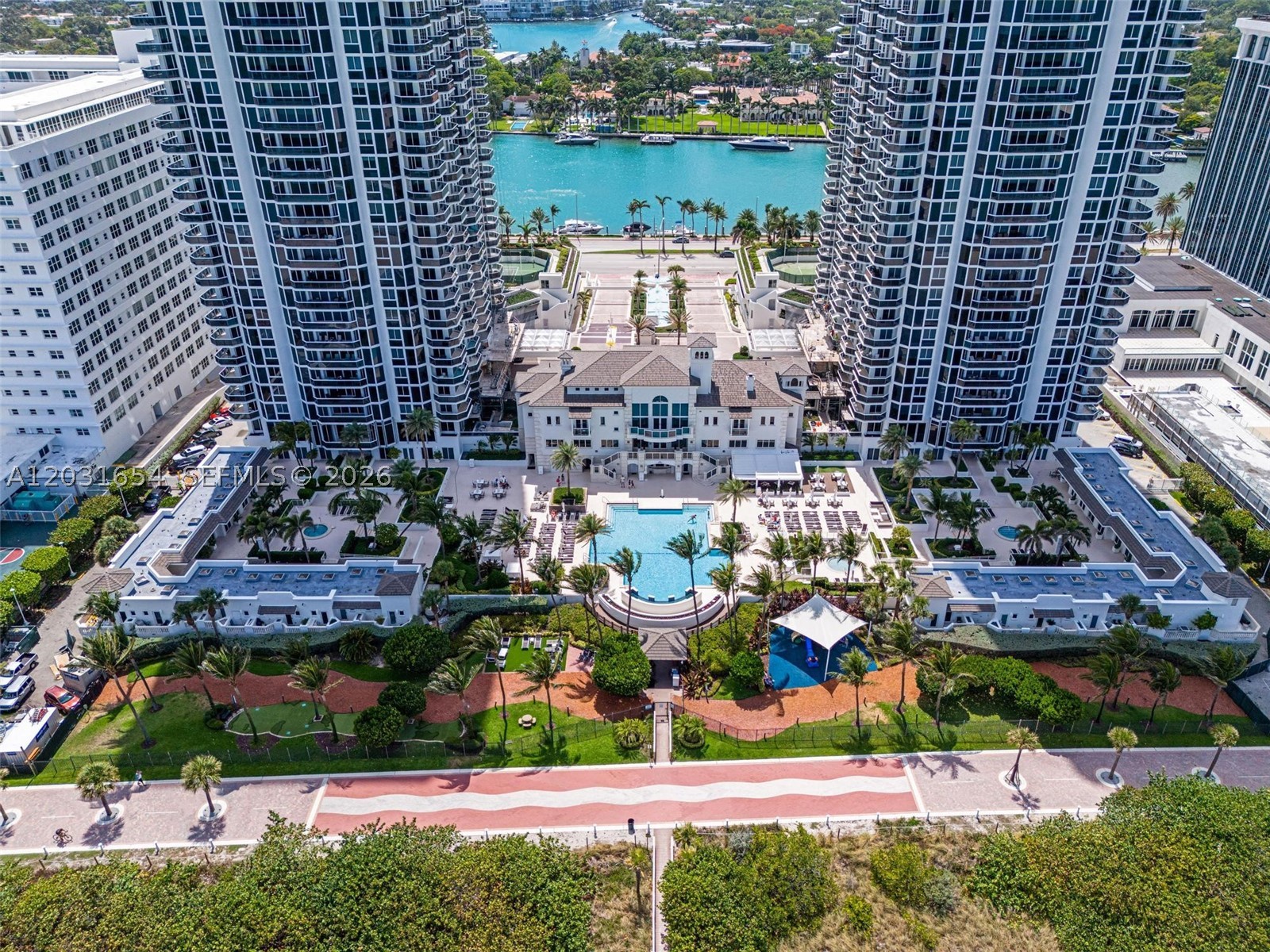BLUE DIAMOND CONDO - Residential Lease