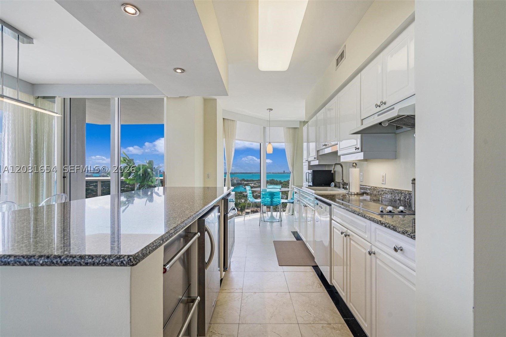 BLUE DIAMOND CONDO - Residential Lease