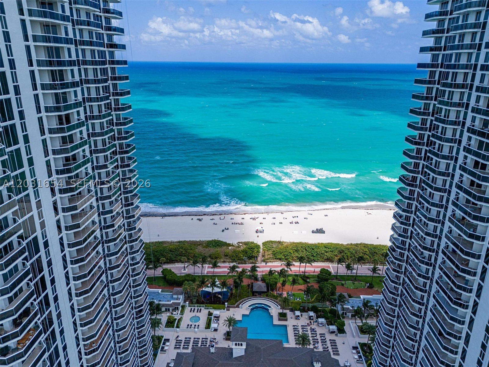 BLUE DIAMOND CONDO - Residential Lease