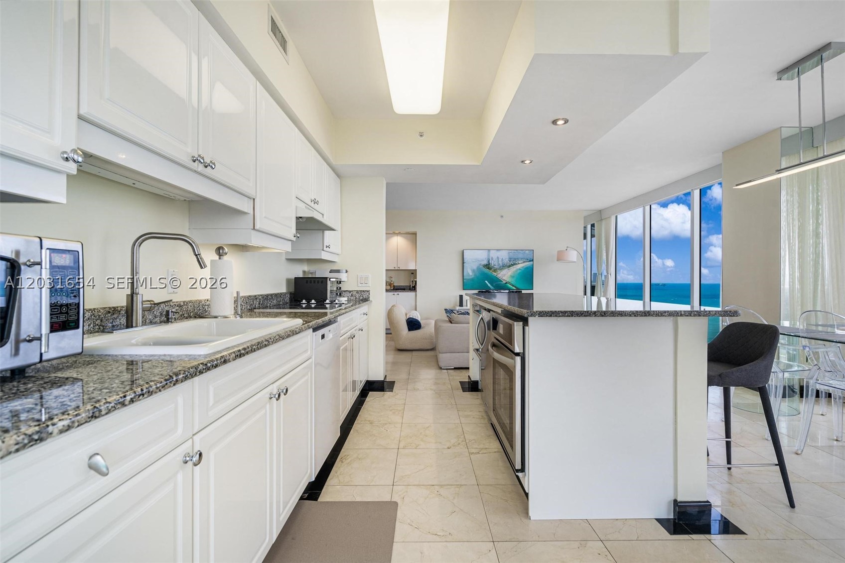 BLUE DIAMOND CONDO - Residential Lease