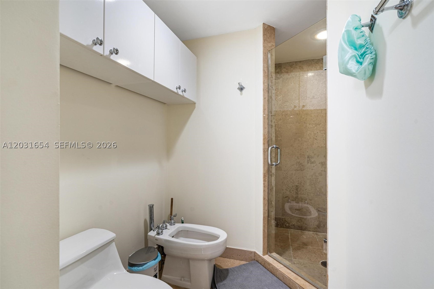 BLUE DIAMOND CONDO - Residential Lease