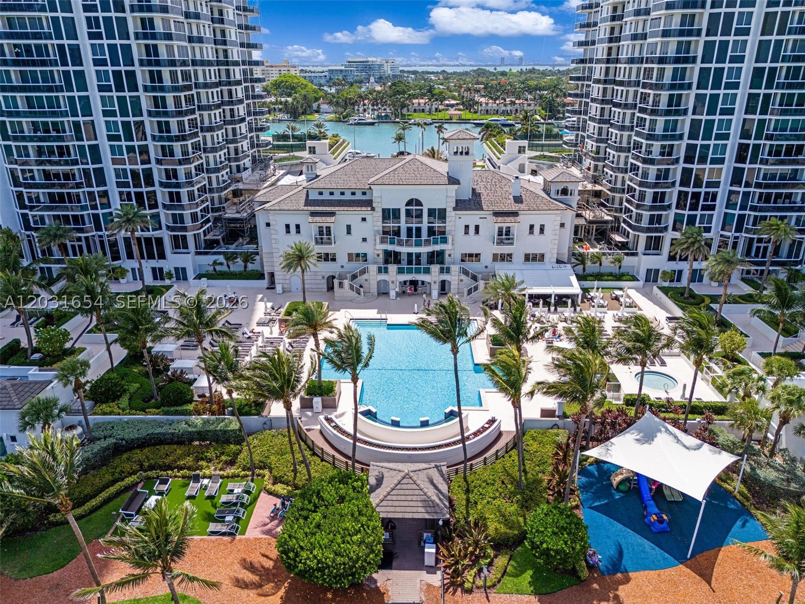 BLUE DIAMOND CONDO - Residential Lease