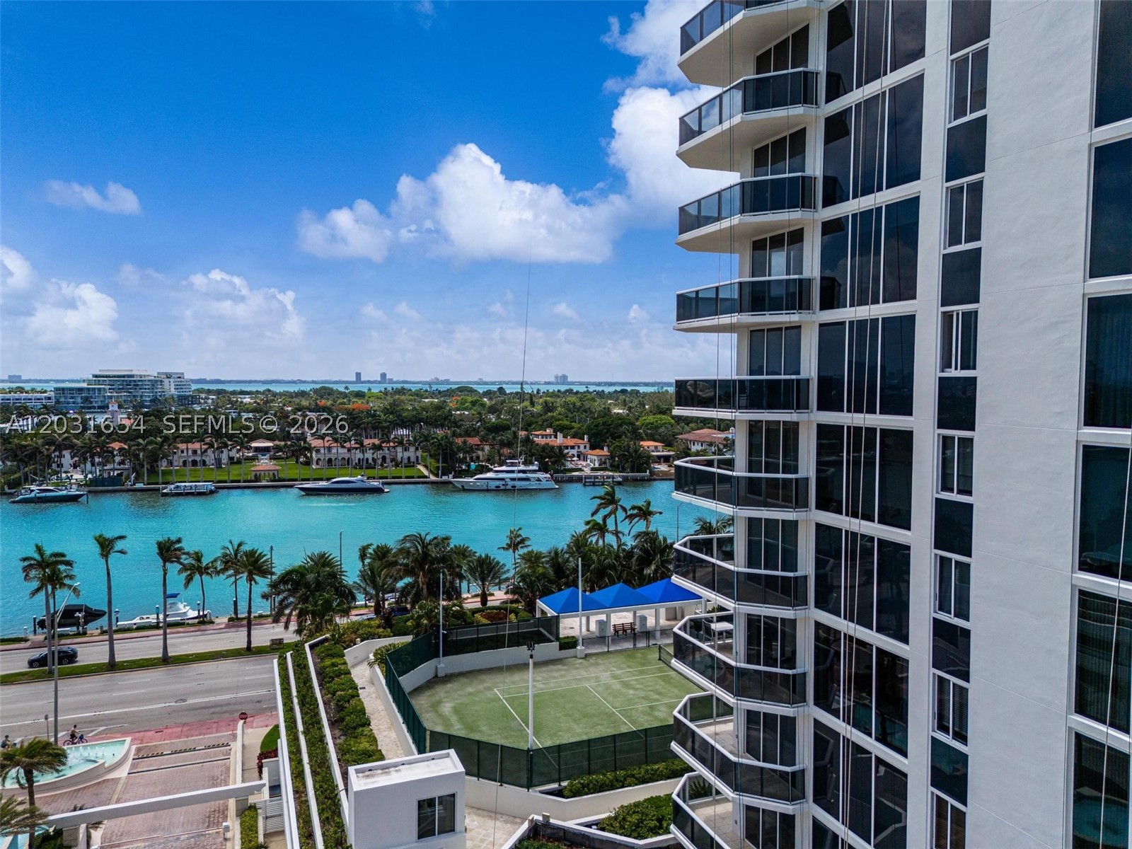 BLUE DIAMOND CONDO - Residential Lease