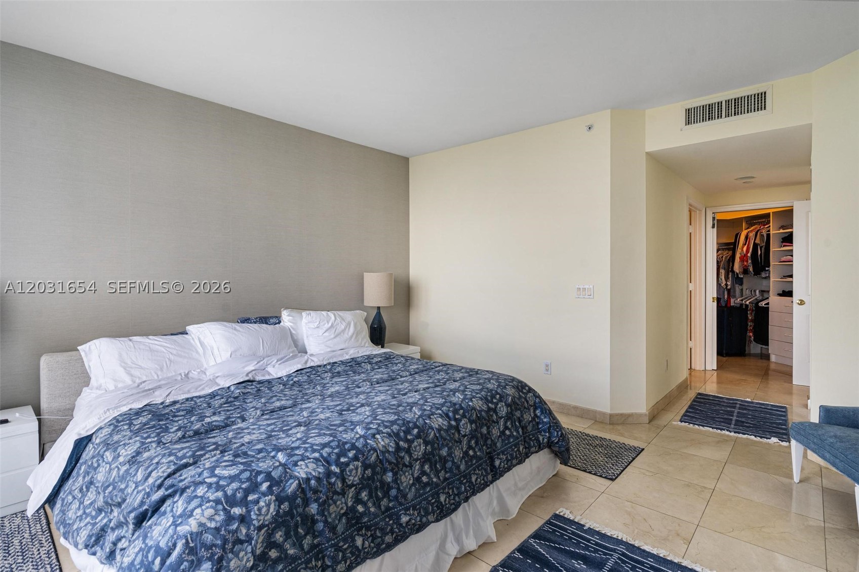 BLUE DIAMOND CONDO - Residential Lease