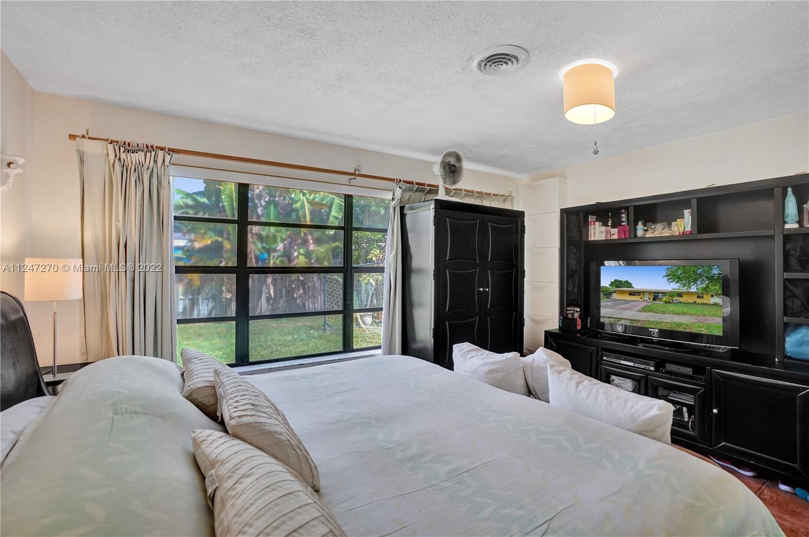 PLANTATION PARK FIFTH ADD - Residential