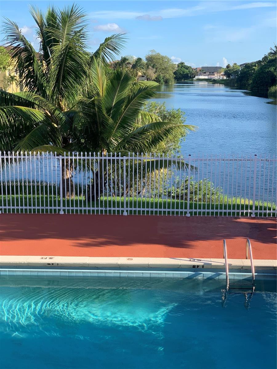 TENNIS VIEW CONDO PH I - Residential
