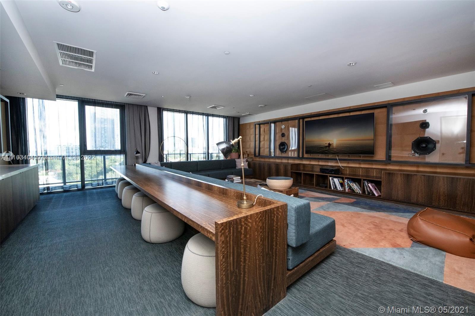 3401 MIDTOWN CONDO - Residential Lease
