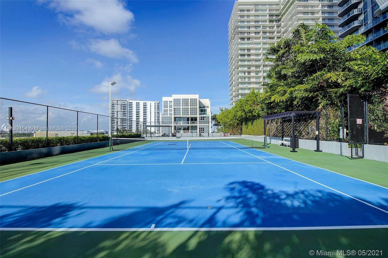 3401 MIDTOWN CONDO - Residential Lease