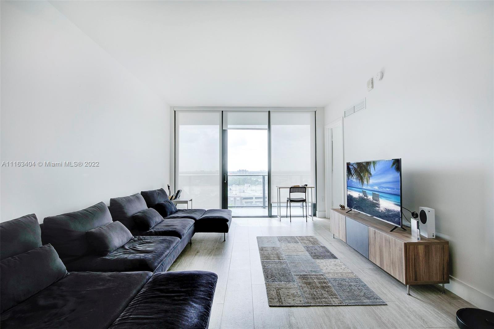 3401 MIDTOWN CONDO - Residential Lease