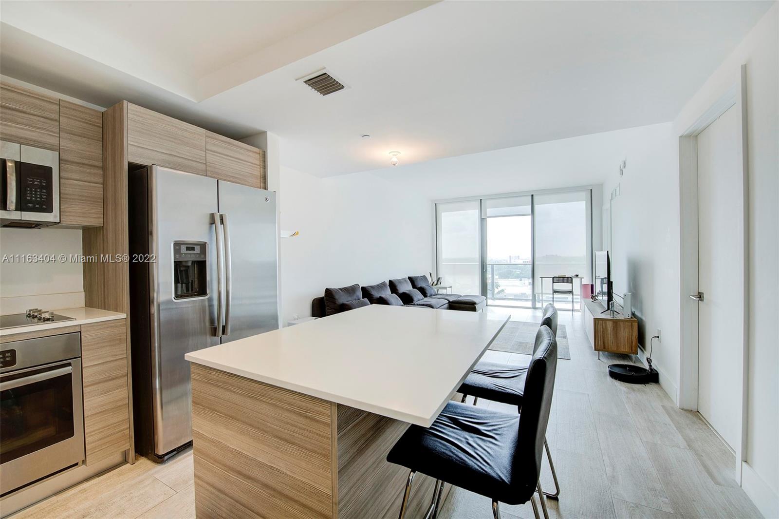 3401 MIDTOWN CONDO - Residential Lease