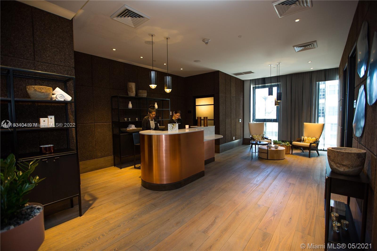 3401 MIDTOWN CONDO - Residential Lease