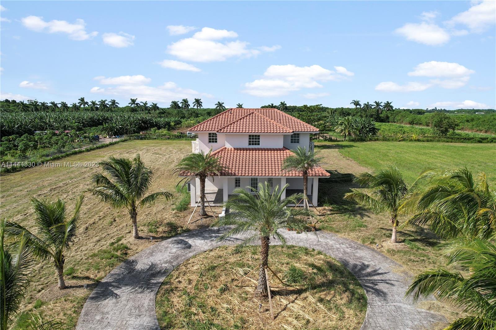 REDLAND 20 ACRES W/ HOME - Residential