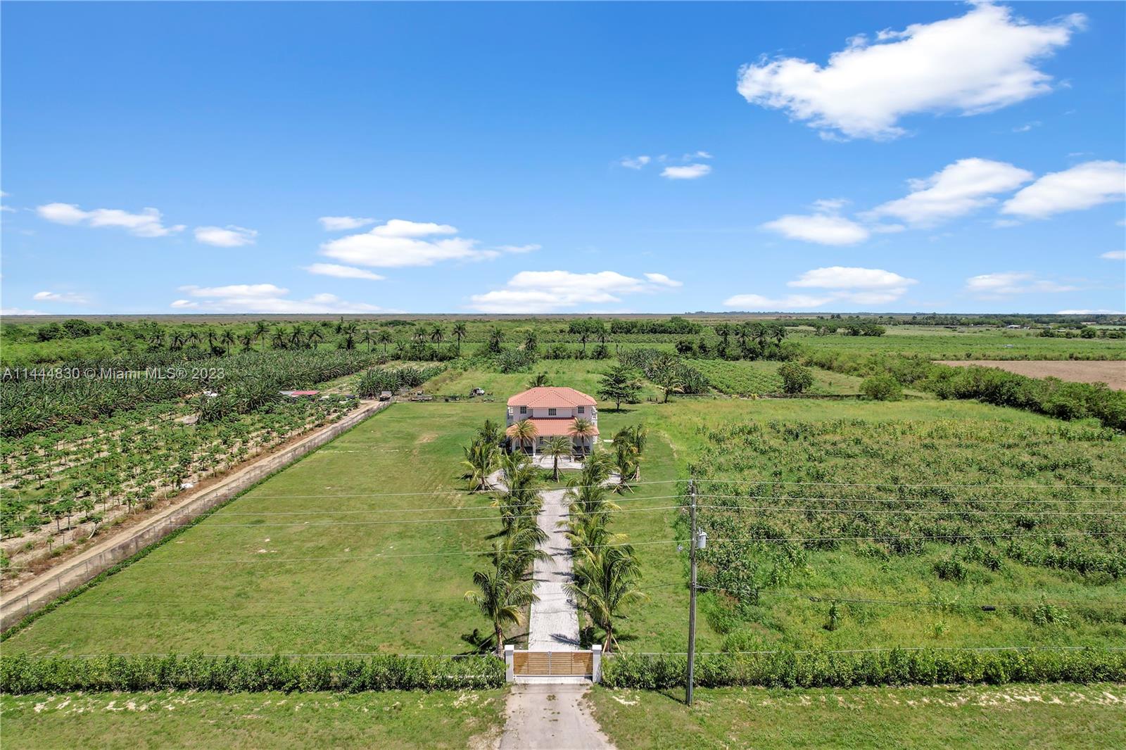 REDLAND 20 ACRES W/ HOME - Residential