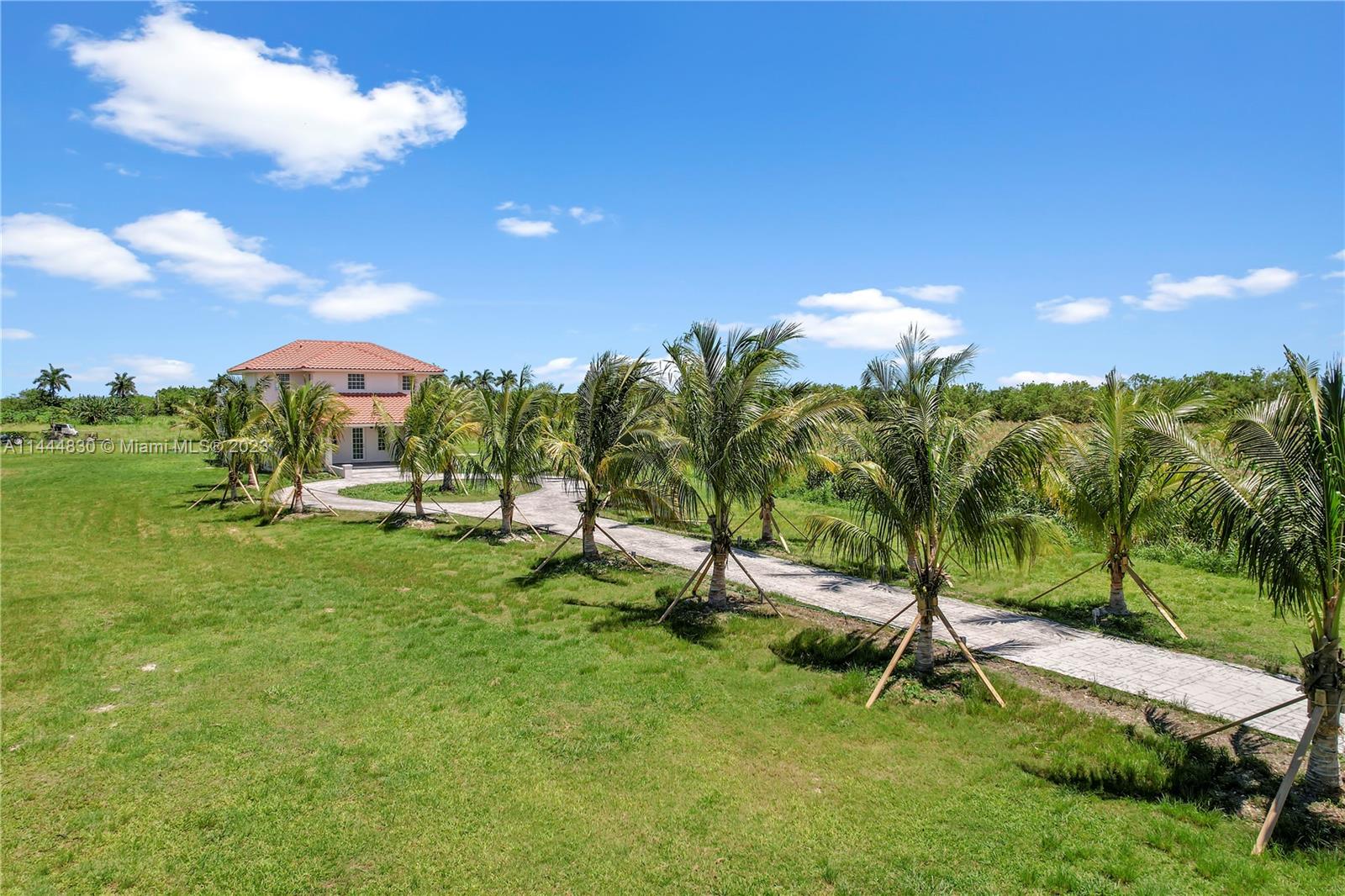 REDLAND 20 ACRES W/ HOME - Residential