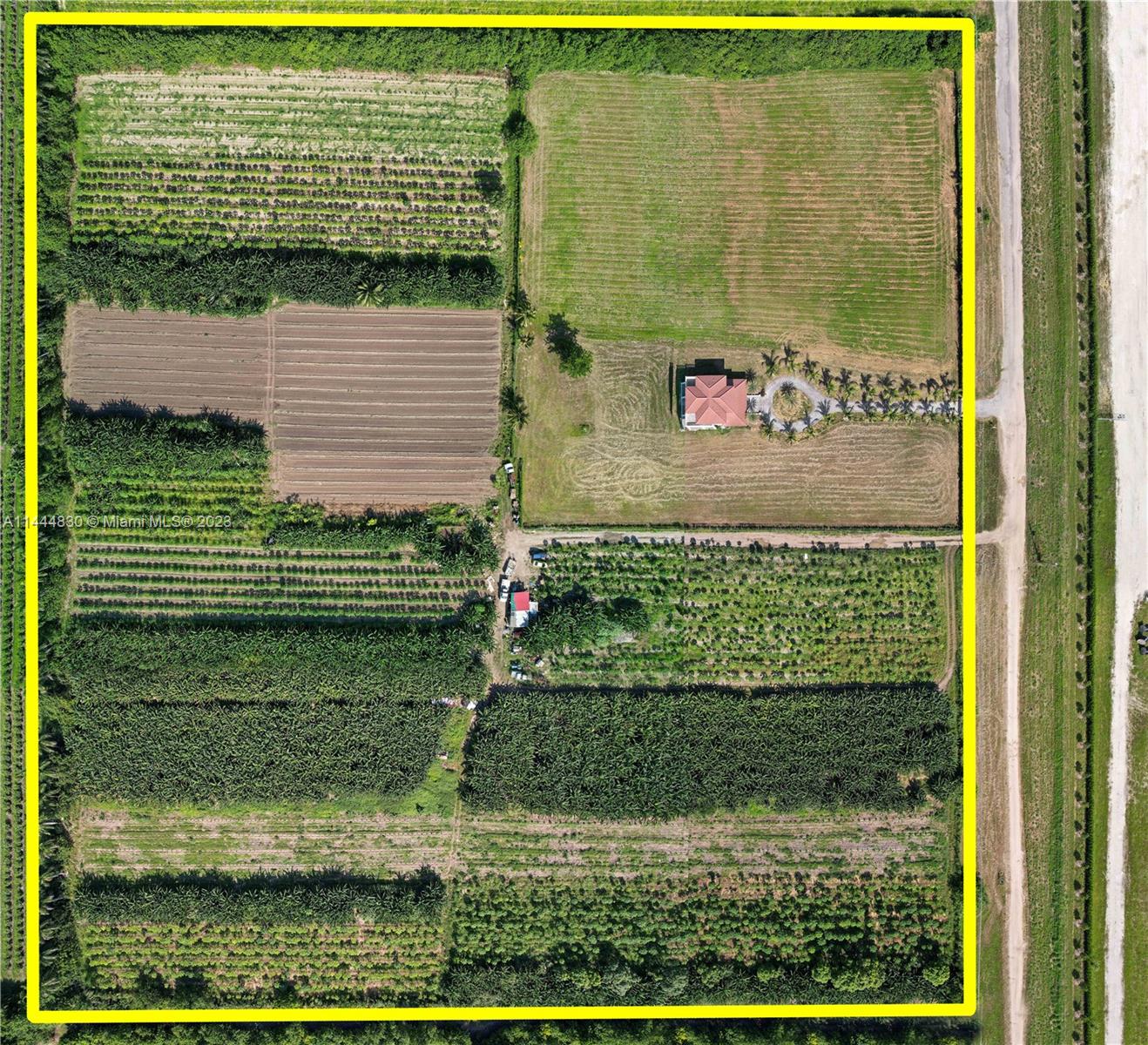 REDLAND 20 ACRES W/ HOME - Residential
