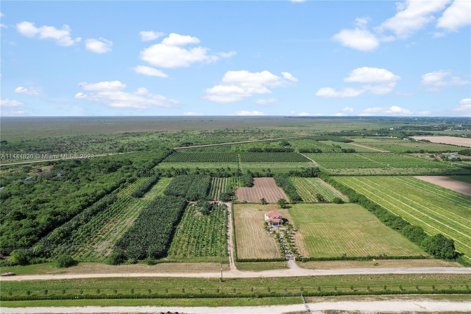 REDLAND 20 ACRES W/ HOME - Residential