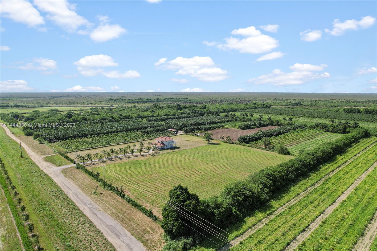 REDLAND 20 ACRES W/ HOME - Residential