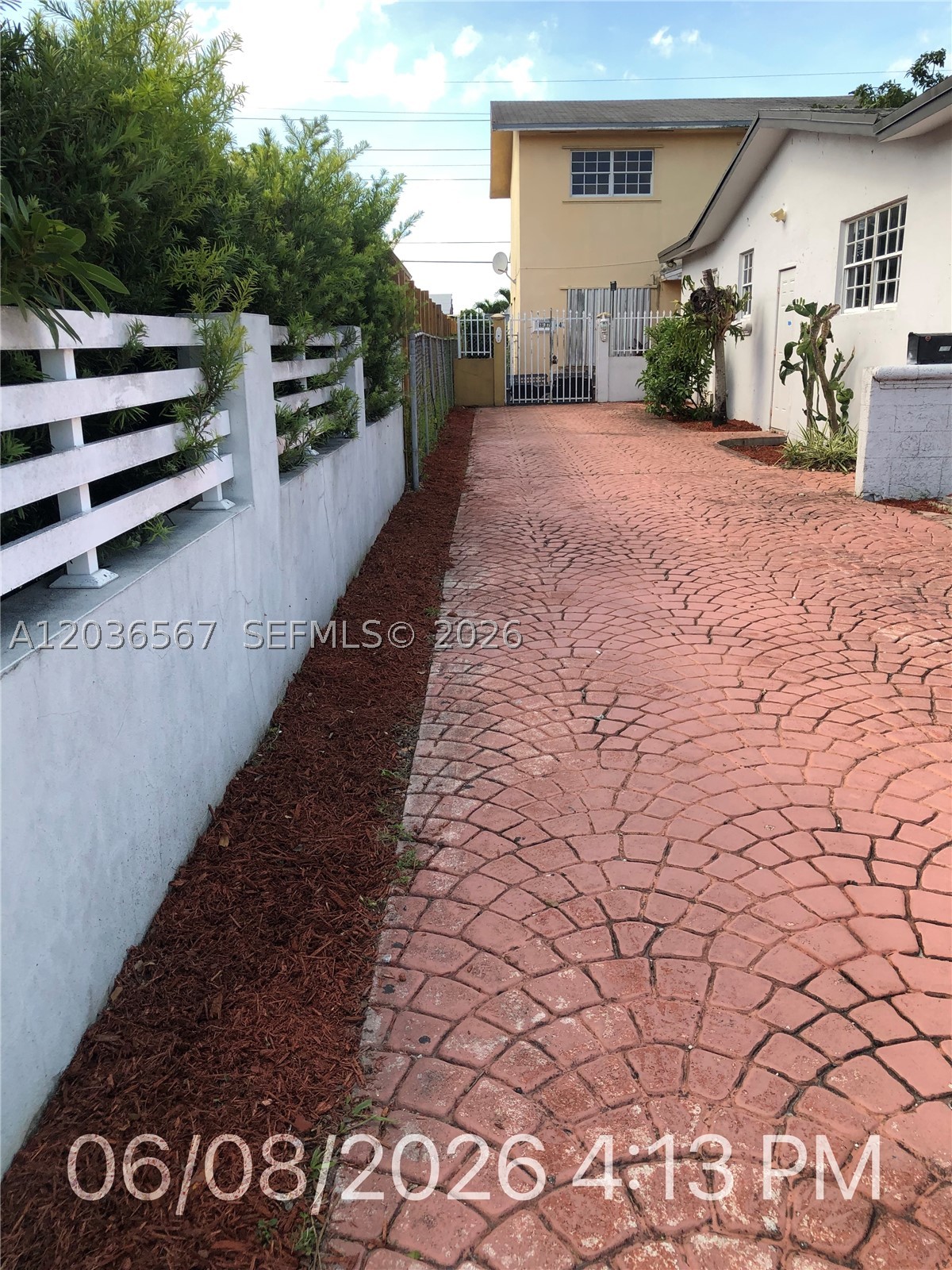 HIALEAH 13TH ADDN AMD PL - Residential Income