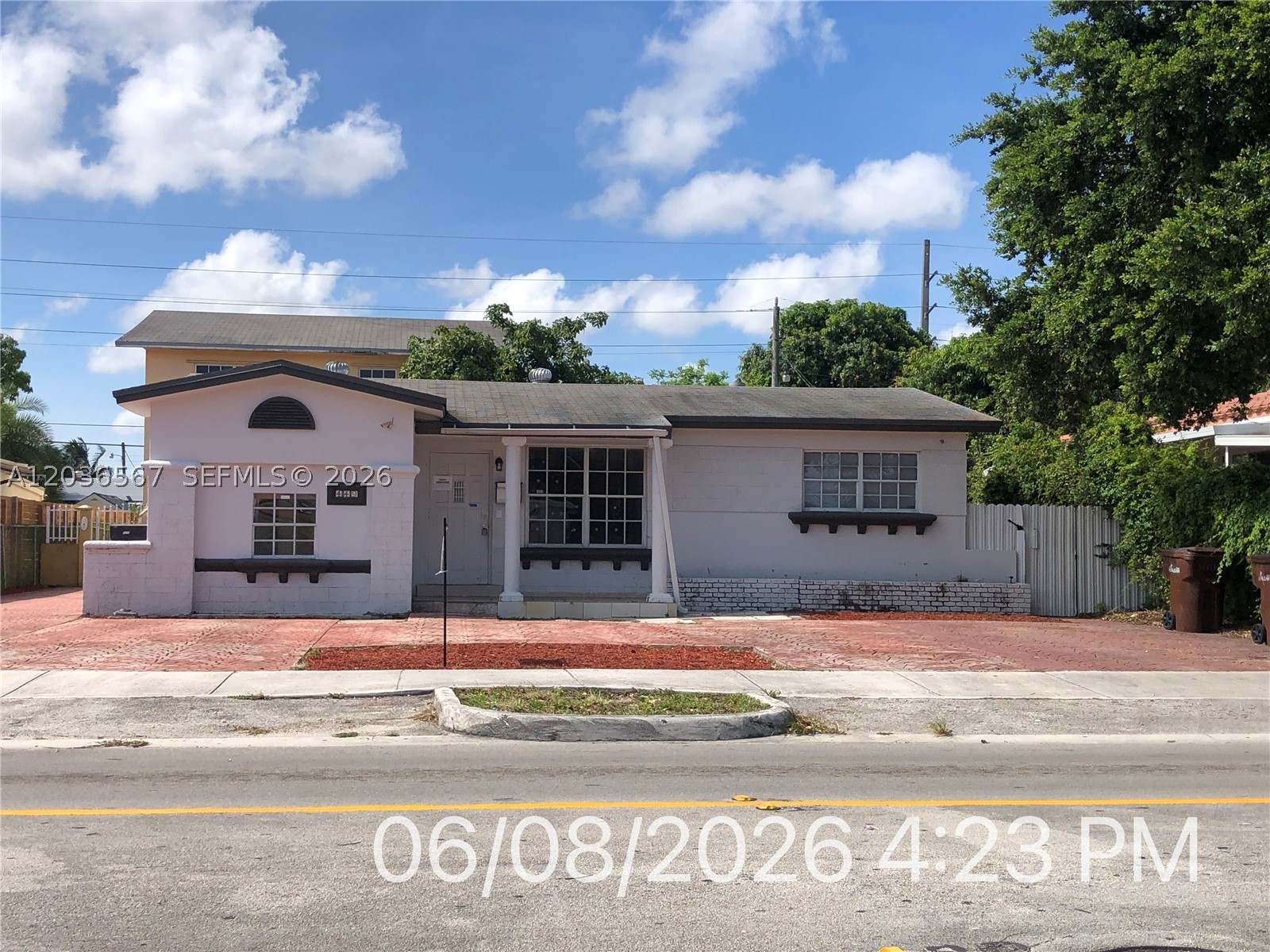 Amazing AS IS spacious duplex with a large lot, recorded as 5 bedrooms and 3 bathrooms.  Subject is in need of repairs and updates. Contains roof damage and possible code violations, holding a great potential to rebuild or rehab, easy to show. Listing Broker & Seller assumes no responsibility and make no guarantees, warranties (expressed or implied) or representations as to the availability or accuracy of information contained herein. Please text the LA for showing instructions.