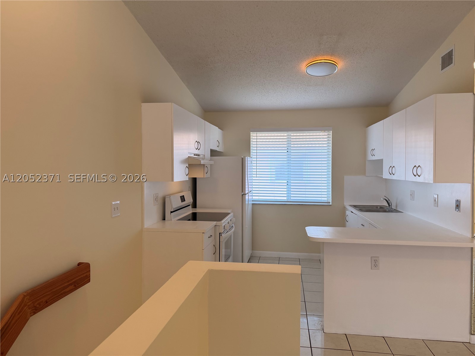 DORAL COURT CONDO - Residential Lease