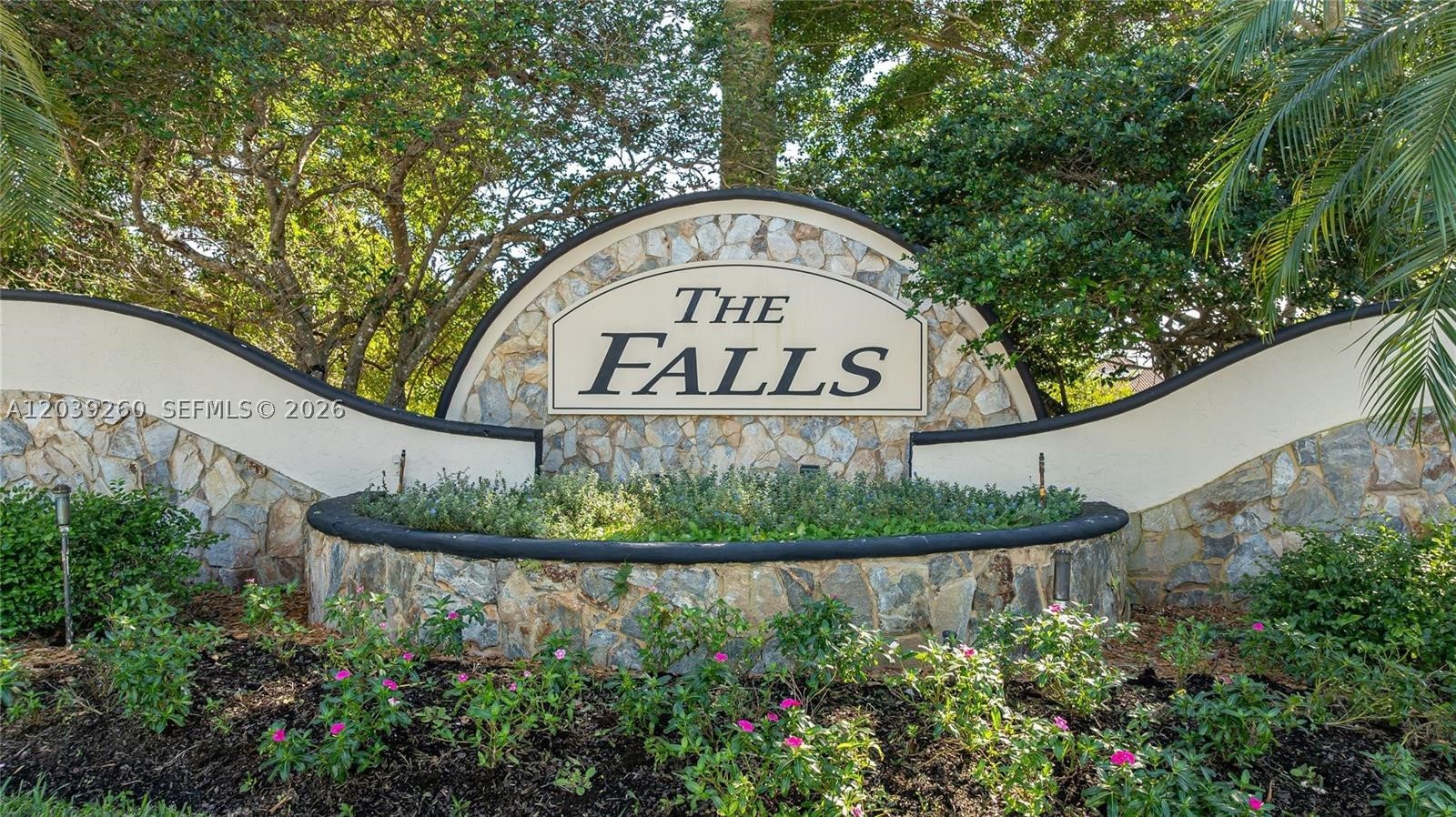 The Falls - Residential