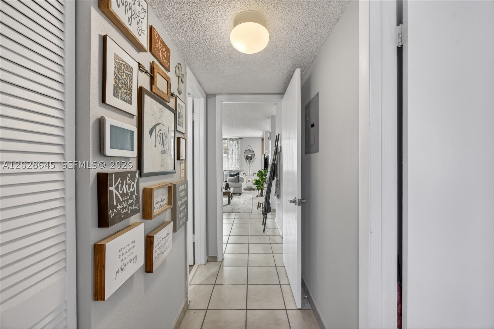 LYNBROOK COURT CONDO PH II - Residential