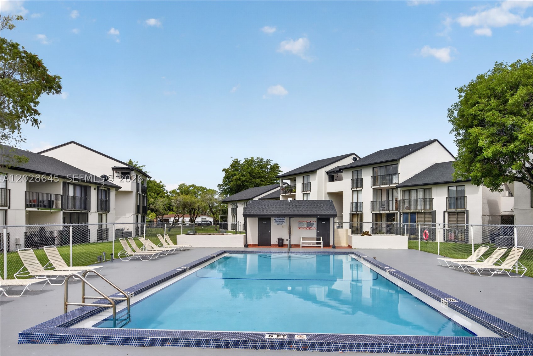 LYNBROOK COURT CONDO PH II - Residential