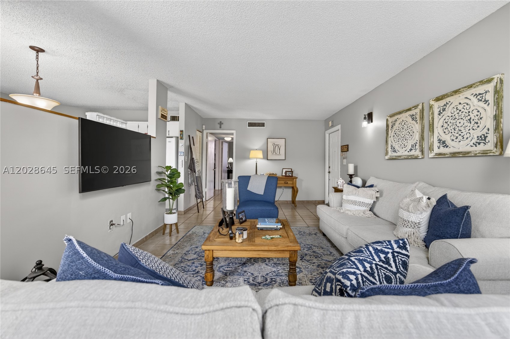 LYNBROOK COURT CONDO PH II - Residential