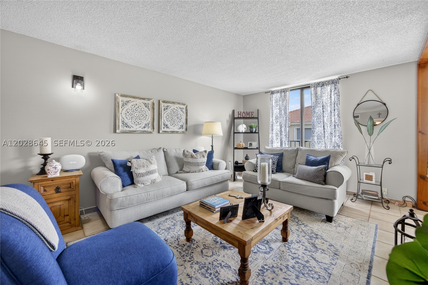 LYNBROOK COURT CONDO PH II - Residential